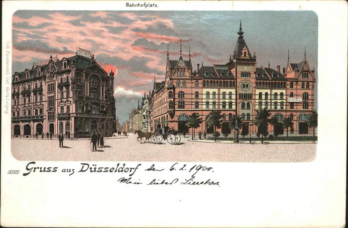 Duesseldorf Bahnhofplatz Pferdekutsche