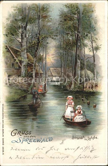 Spreewald Strasse in Lehde Tracht Boote