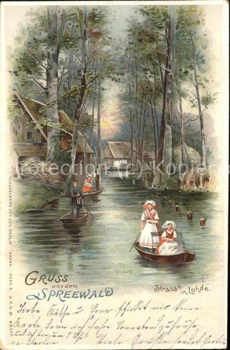 Spreewald Strasse in Lehde Tracht Boote