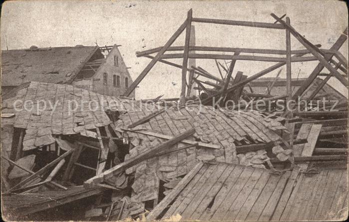 Chemnitz Zerstörtes Dach nach Sturm 27. Mai