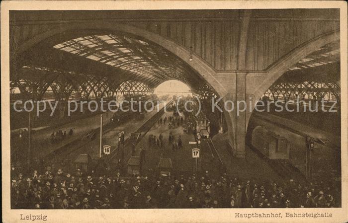 LEIPZIG Sachsen Innenansicht v.d.Bahnsteighalle im Hauptbahnhof
