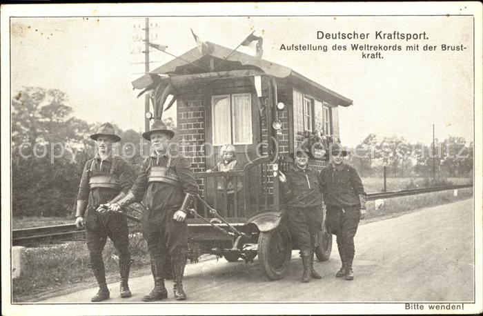 Koeln Rhein 2 Rheinlaender aus Koeln (Brustkraft)