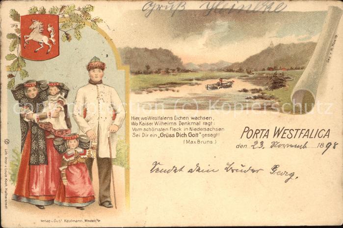 Porta Westfalica Trachtenpaar mit Kindern