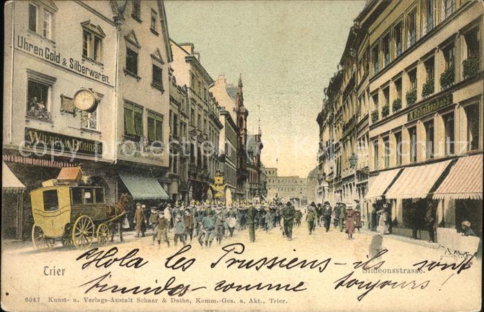 Trier Einkaufs-Strasse Pferdkutsche