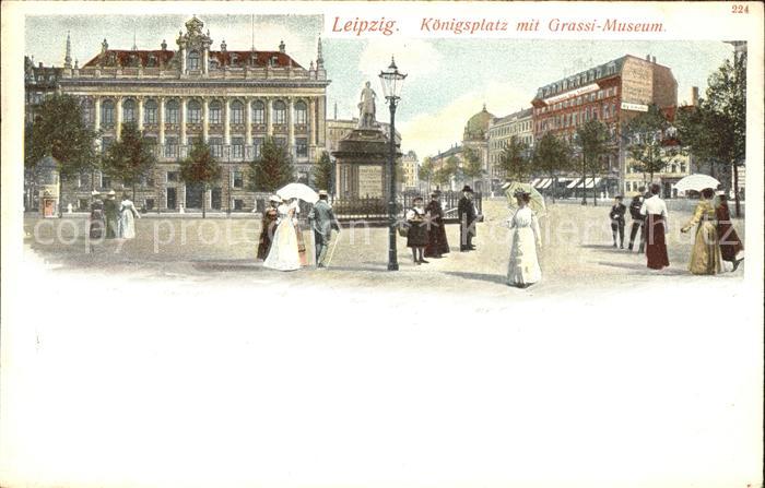LEIPZIG Sachsen Koenigsplatz mit Grassi Museum