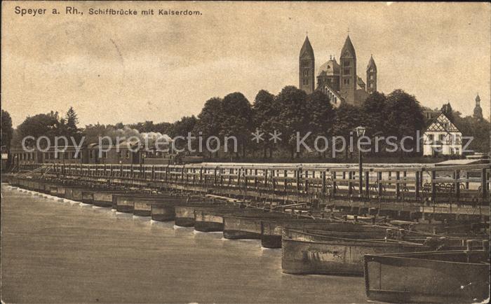 Speyer Rhein Schiffbruecke mit Kaiserdom