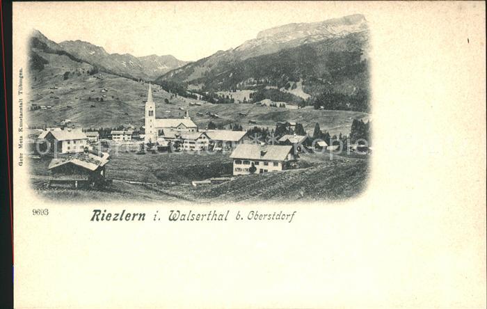 Riezlern Kleinwalsertal Vorarlberg Gesamtansicht mit Alpenpanorama