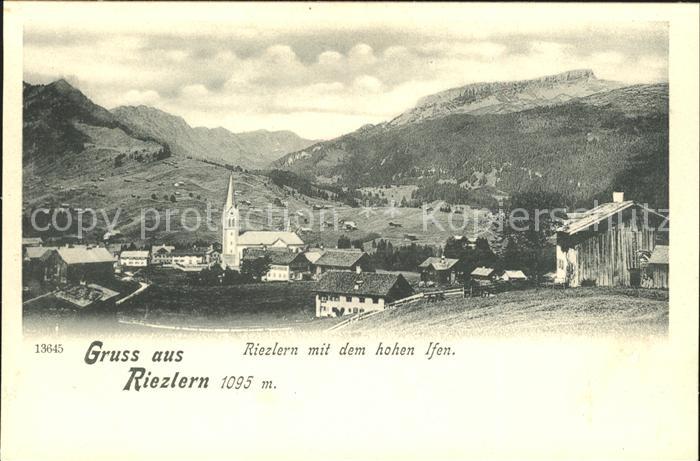 Riezlern Kleinwalsertal Vorarlberg Panorama mit dem hohen Ifen