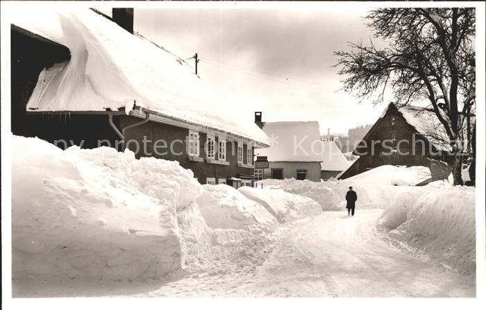 Haeusern Schwarzwald Ortspartie Luftkurort Wintersportplatz