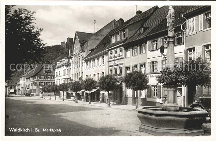 Waldkirch Breisgau Marktplatz Brunnen