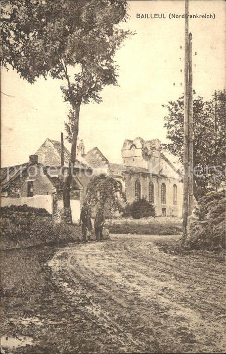 Bailleul Nord Zerstoerte Haeuser Soldaten