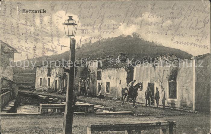 Hattonville Hattonchatel Zerstoerte Haeuser Soldaten Pferd 1. WK