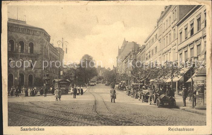 SAARBRueCKEN Saarland Reichsstrasse mit Bahnhof im Hintergrund