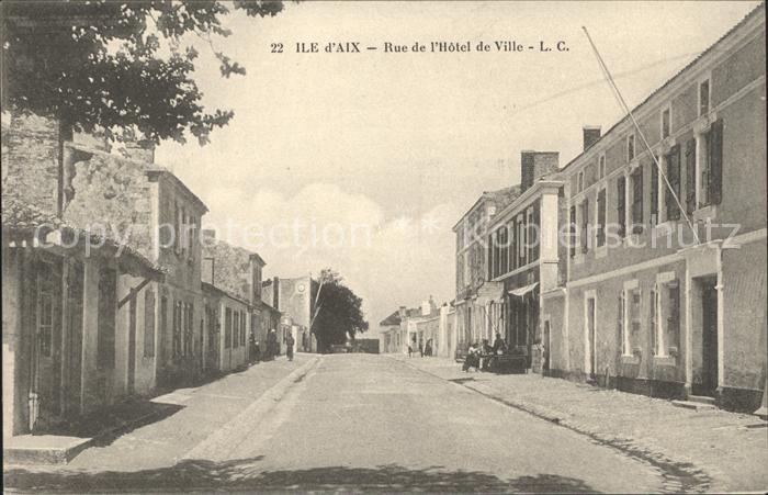 Ile-d Aix Rue de l Hotel de Ville
