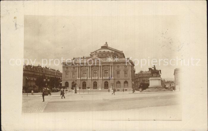 Genf GE Gebaeude Denkmal Reiterstandbild