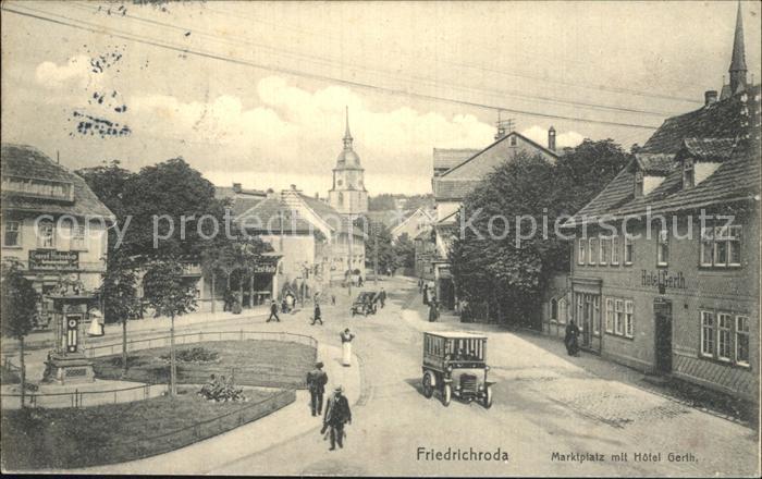 Friedrichroda Marktplatz mit Hotel Gerth