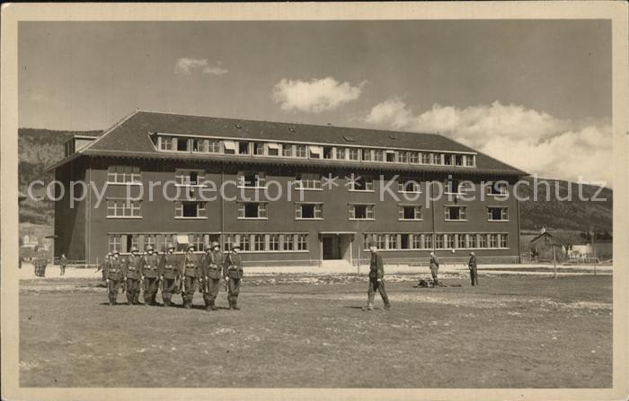 Biere VD Caserne No 4 Soldaten