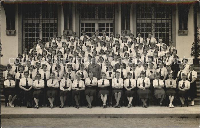 Dornach Elsass Frauengruppe Uniformen