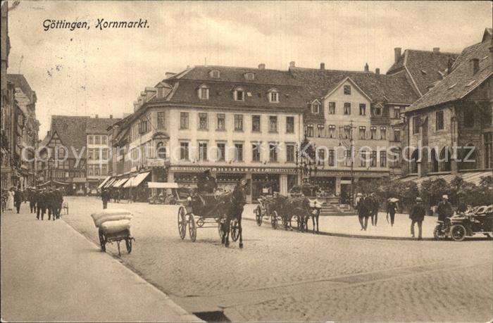 Goettingen Niedersachsen Kornmarkt Pferdefuhrwerk