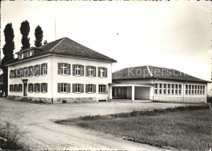 Rothenhausen Weinfelden Schulhaus Bussnang