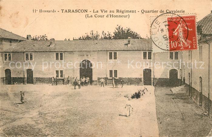 Tarascon Bouches-du-Rhone La Vie au Regiment Quartier de Cavalerie