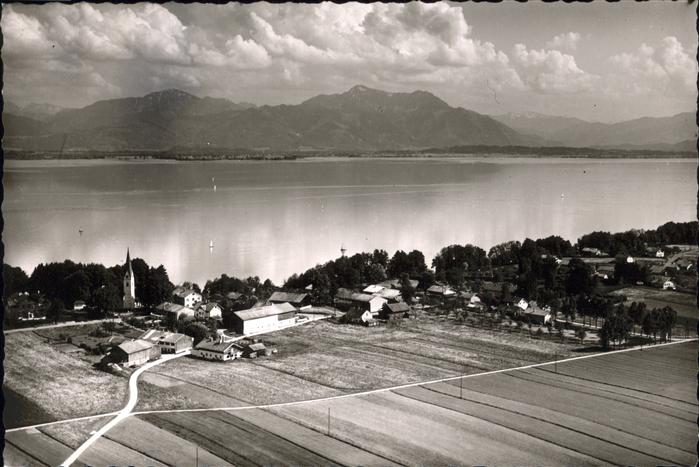 Gollenshausen Chiemsee Fliegeraufnahme