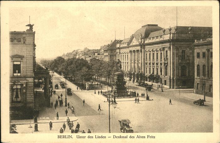 BERLIN  CITY Unter den Linden Denkmal des Alten Fritz