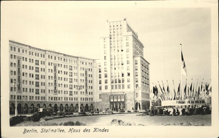 BERLIN  CITY Stalinallee Haus des KIndes