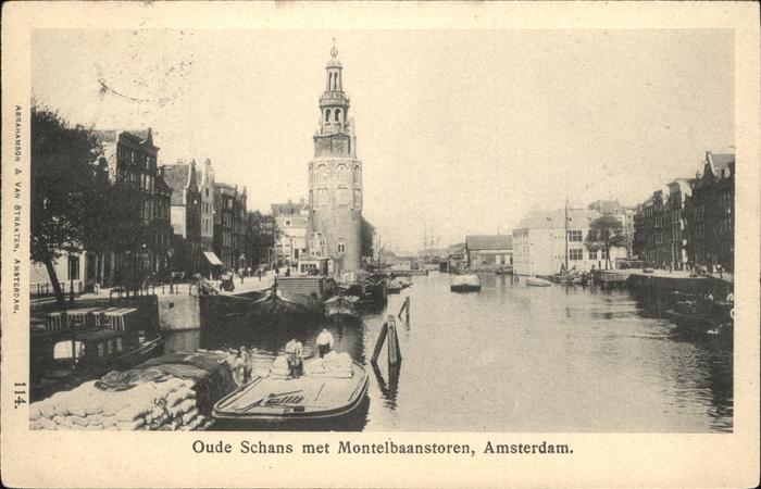 Amsterdam Niederlande Oude Schans met Montelbaanstoren Schiff