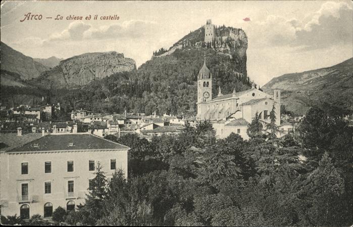Arco Trentino La chiesa ed il castello