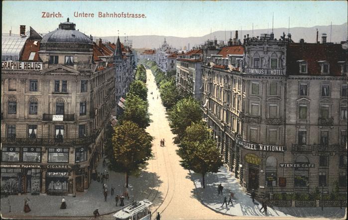 Zuerich Untere Bahnhofstrasse Strassenbahn Hotel National