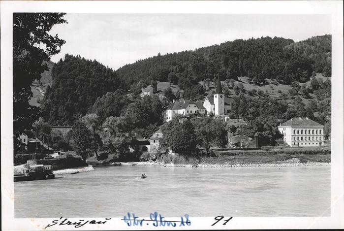 Sarmingstein Oesterreich St. Nikola Donau