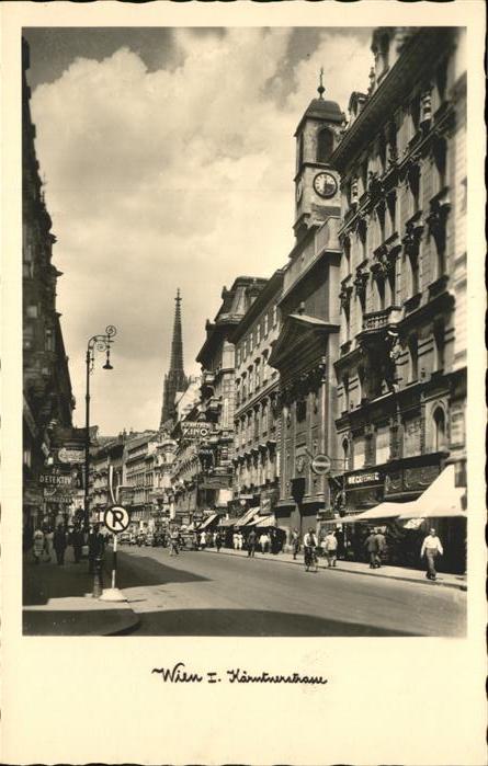 WIEN AT Kaerntnerstrasse Kirche Turmuhr
