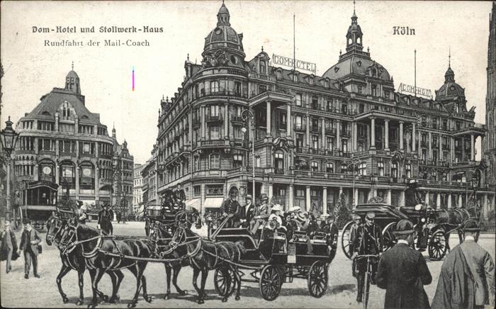 Koeln Domhotel Stollwerk Haus Pferdekutsche R