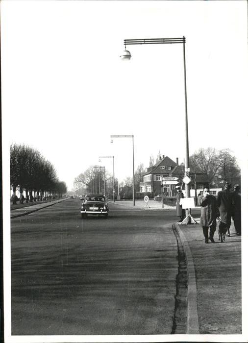 DuessELDORF  CITY Cecilienallee Auto