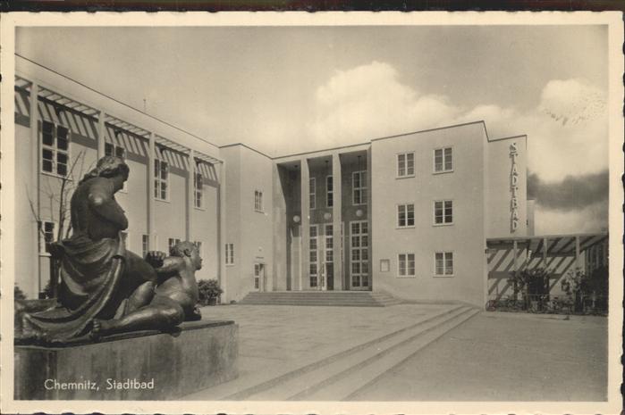 CHEMNITZ Sachsen Stadtbad mit Skulptur