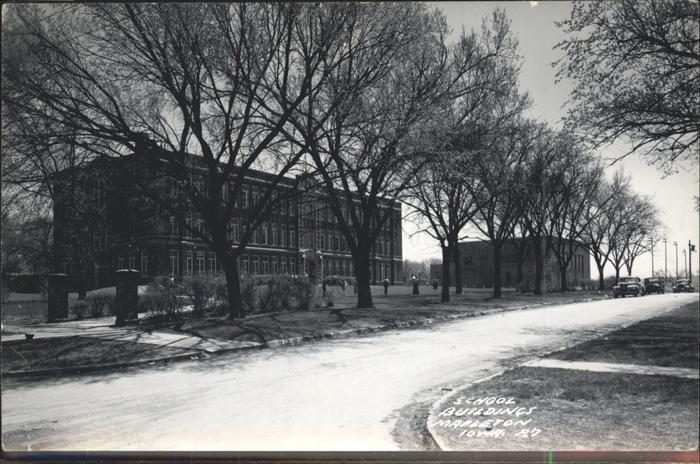 Mapleton Iowa School