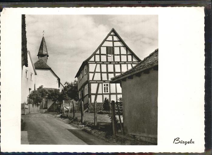 Buergeln Marburg Alte Dorfkirche Fachwerkhaus