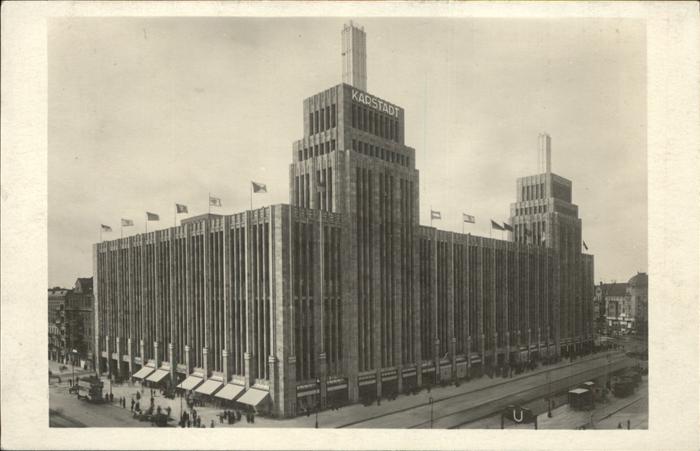 Neukoelln Karstadt Gebäude Hermannplatz