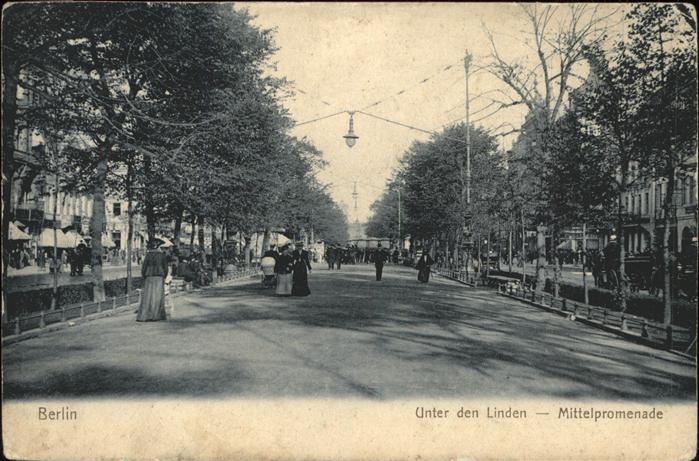 Berlin Unter den Linden Mittelpromenade