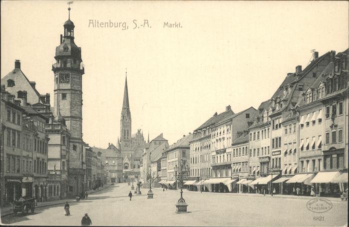 Altenburg Thueringen Markt mit Rathaus und Kirche