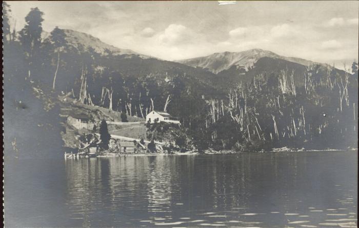 Correntoso Vista panoramica al lago Nahuel Huapi