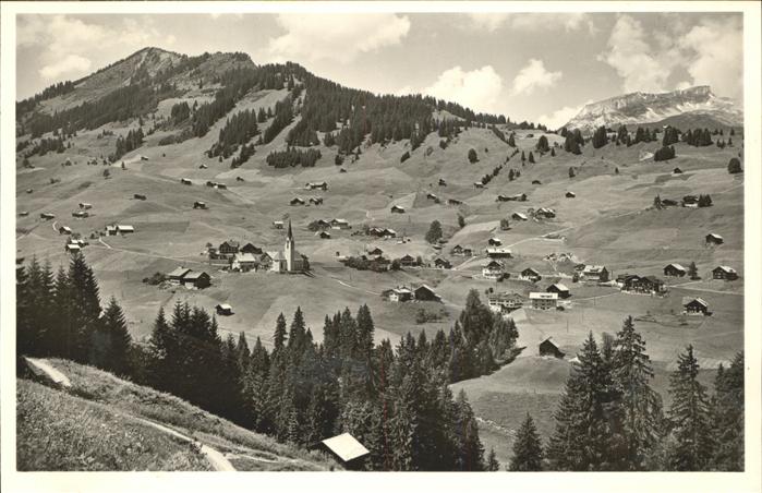 Hirschegg Kleinwalsertal Vorarlberg Ortsansicht mit Heuberg Söller und Hoch