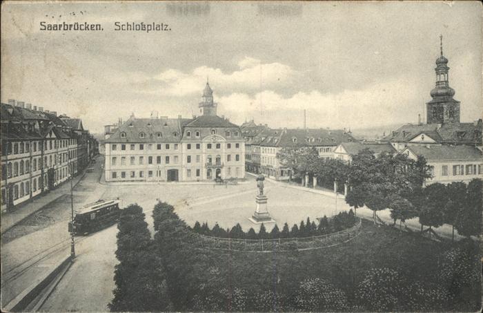 SAARBRueCKEN Saarland Schlossplatz Strassenbahn