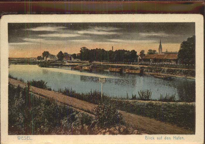 Wesel Rhein Blick auf den Hafen
