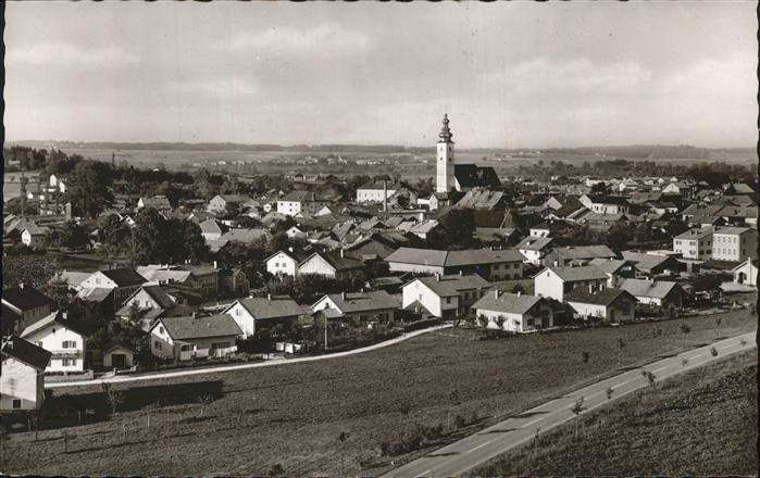 Waging See Ortsansicht mit Kirche