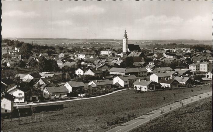Waging See Ortsansicht mit Kirche