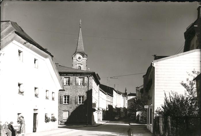 Teisendorf Oberbayern Ortspartie an der Kirche