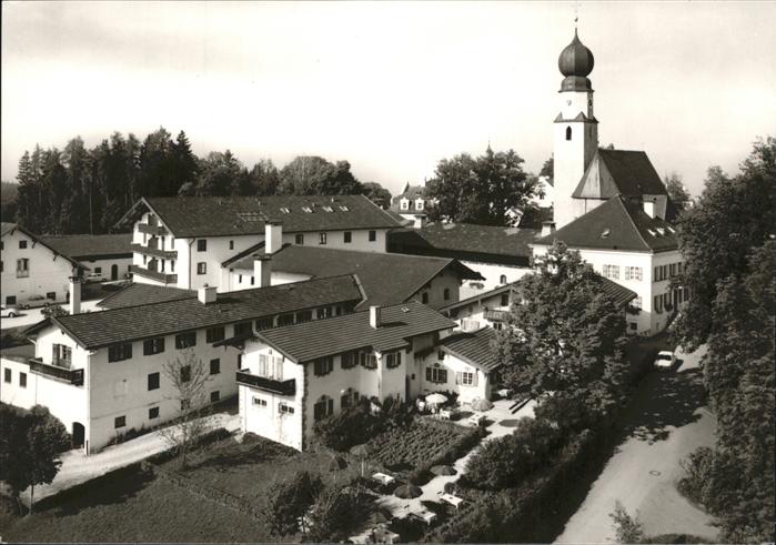 Ising Chiemsee Gutsgasthof Kirche