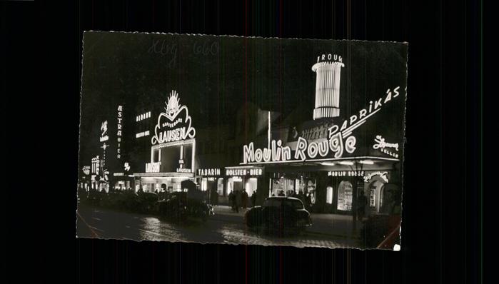 HAMBURG  CITY Reeperbahn Moulin Rouge bei Nacht Autos